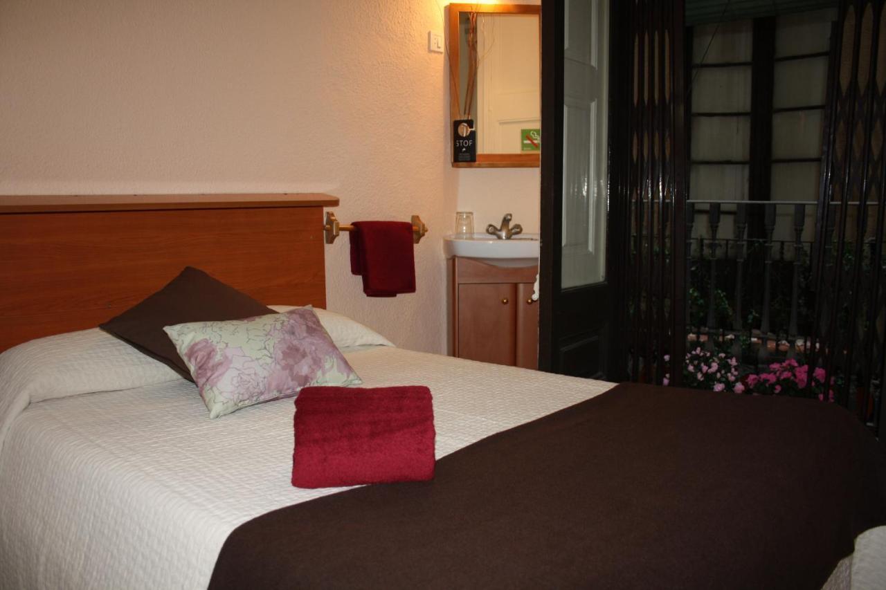 Pension Colmenero Barcelona Zimmer foto